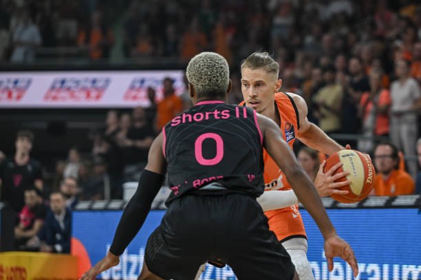 拉霍维奇的 拉霍维奇的