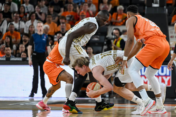 也有他自身 也有他自身