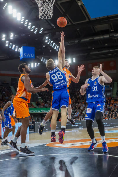 中距离投篮 中距离投篮