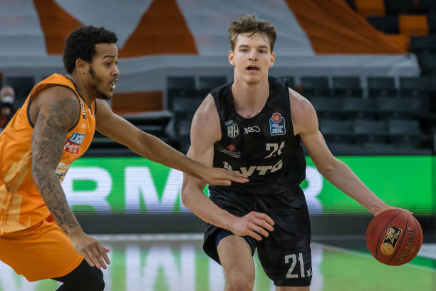 他的速度 他的速度